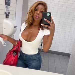 Meet your Posher, Madi